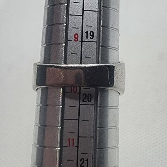 Premier Designs Devotion Silver Tone Crystal Cross Ring - Picture 9 of 9